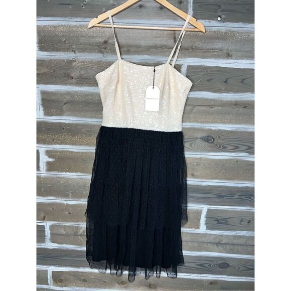 Dress the Population NWT Kady Sequin Tiered Point D'Esprit Dress Medium - Picture 7 of 8